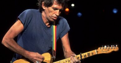 New Keith Richards Solo Online Comp On Apple Music