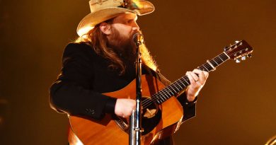 Chris Stapleton Joined By Surprise Guest Willie Nelson At Austin City Limits Festival