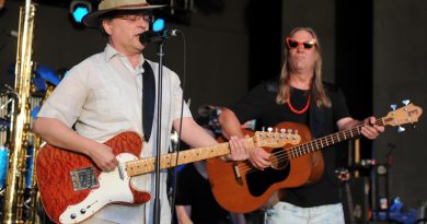 Violent Femmes Announce Spring 2025 US Tour Highlighting First Two Albums